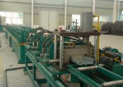 多種型號(hào)的汽車車廂板設(shè)備 滿足廣大用戶的需求 多種型號(hào)的汽車車廂板設(shè)備 滿足廣大用戶的需求